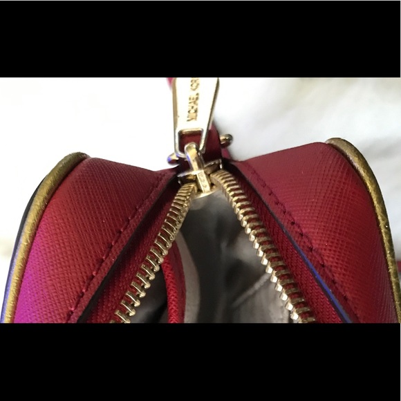 MK Jet Set Large Saffiano Leather Crossbody Bag - Picture 2 of 3